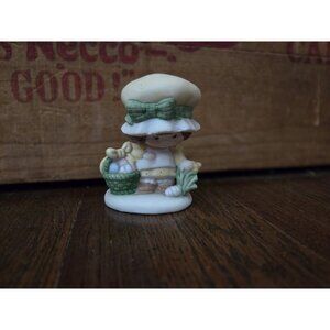 Vintage Miss Mitzie by Heartline Porcelain Figurine (Easter Egg Hunt)